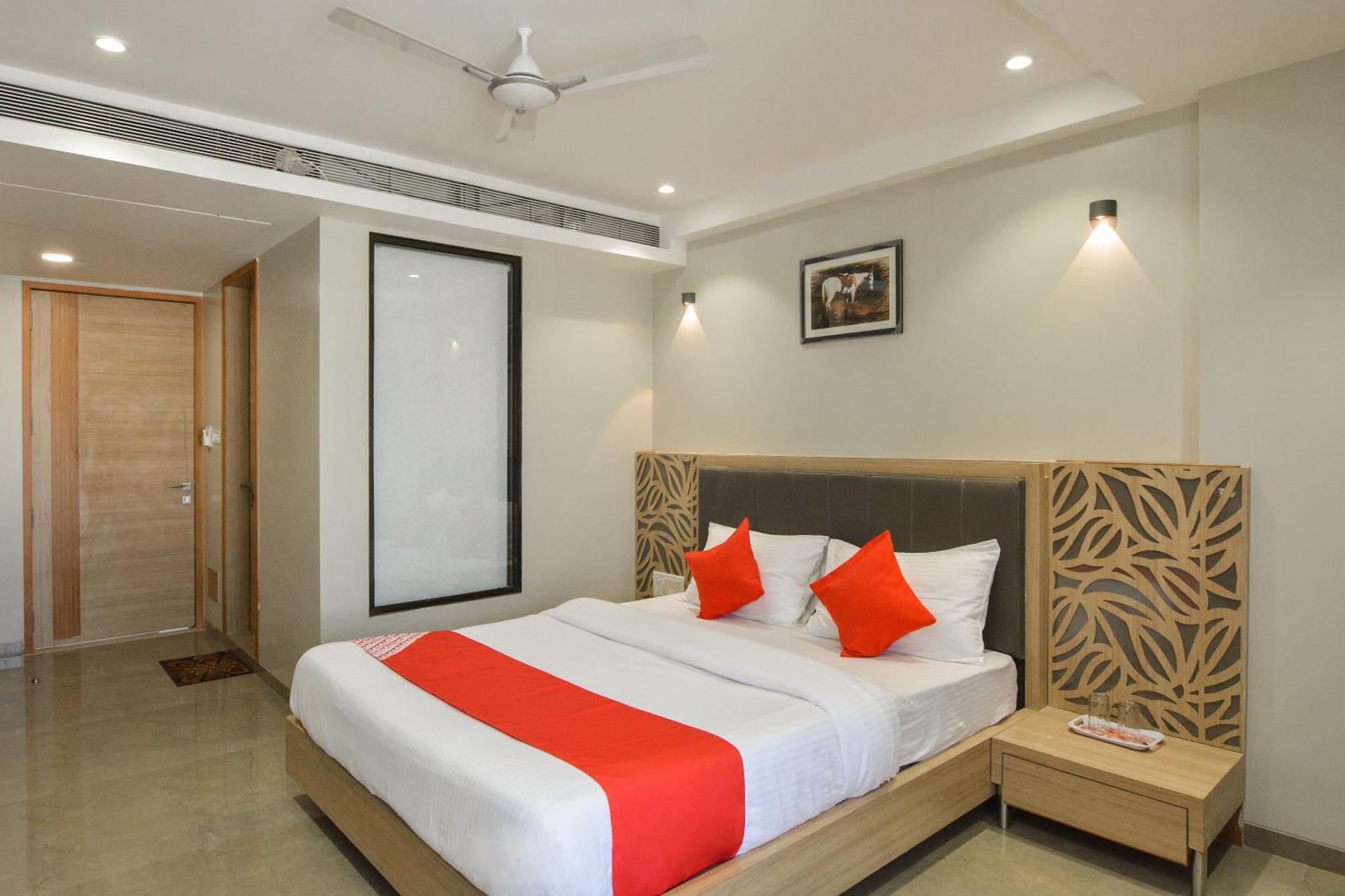 Hotel O Season Choice Shirdi Eksteriør bilde